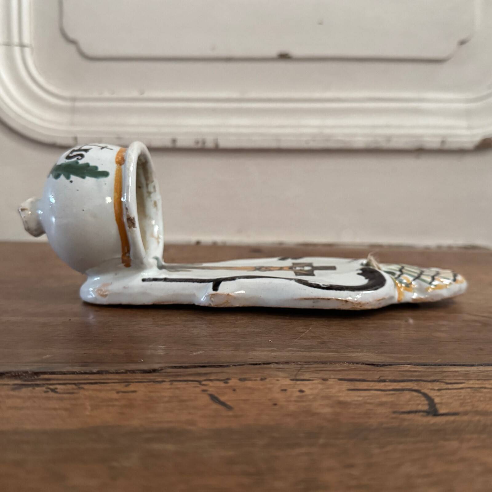 Wall-mounted holy water font in polychrome earthenware from the Nevers factory, 18th century