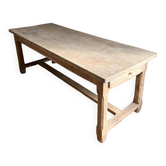Farmhouse table