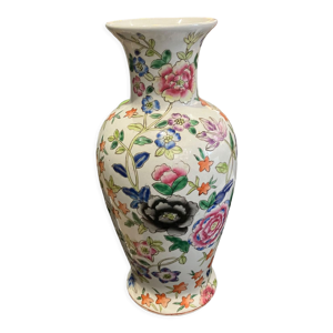 Chine vase en porcelaine peinte