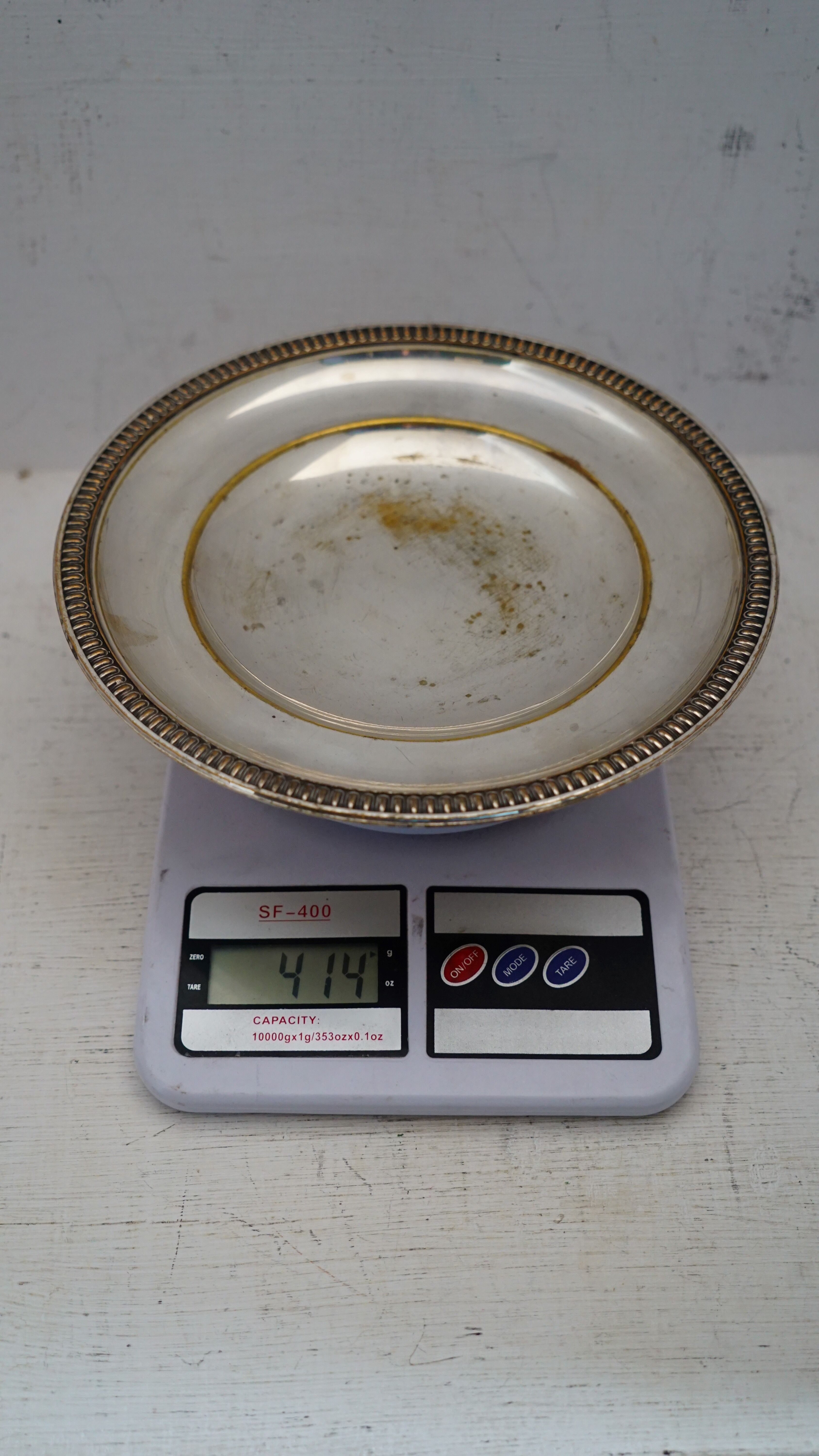 Duo of two small serving dishes