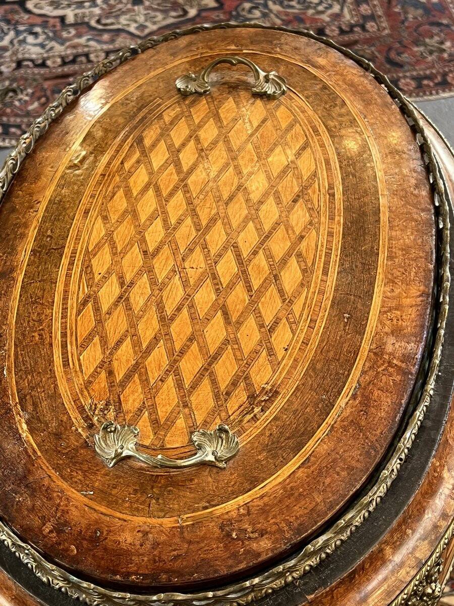 Jardinière in precious wood marquetry, Napoleonic III period, mid-19th century.