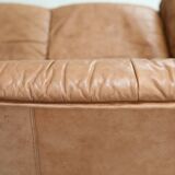 Cinna sofa. Circa 1970. Foam and "caramel" leather. 3 seats.