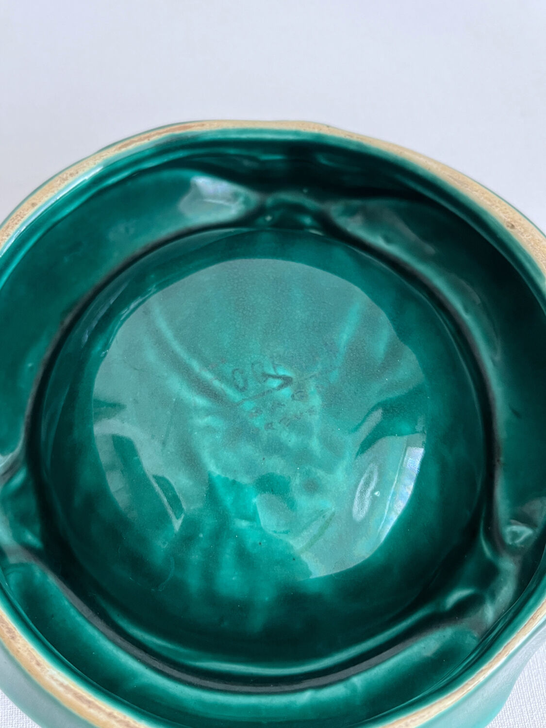 Cendrier en céramique vert vintage