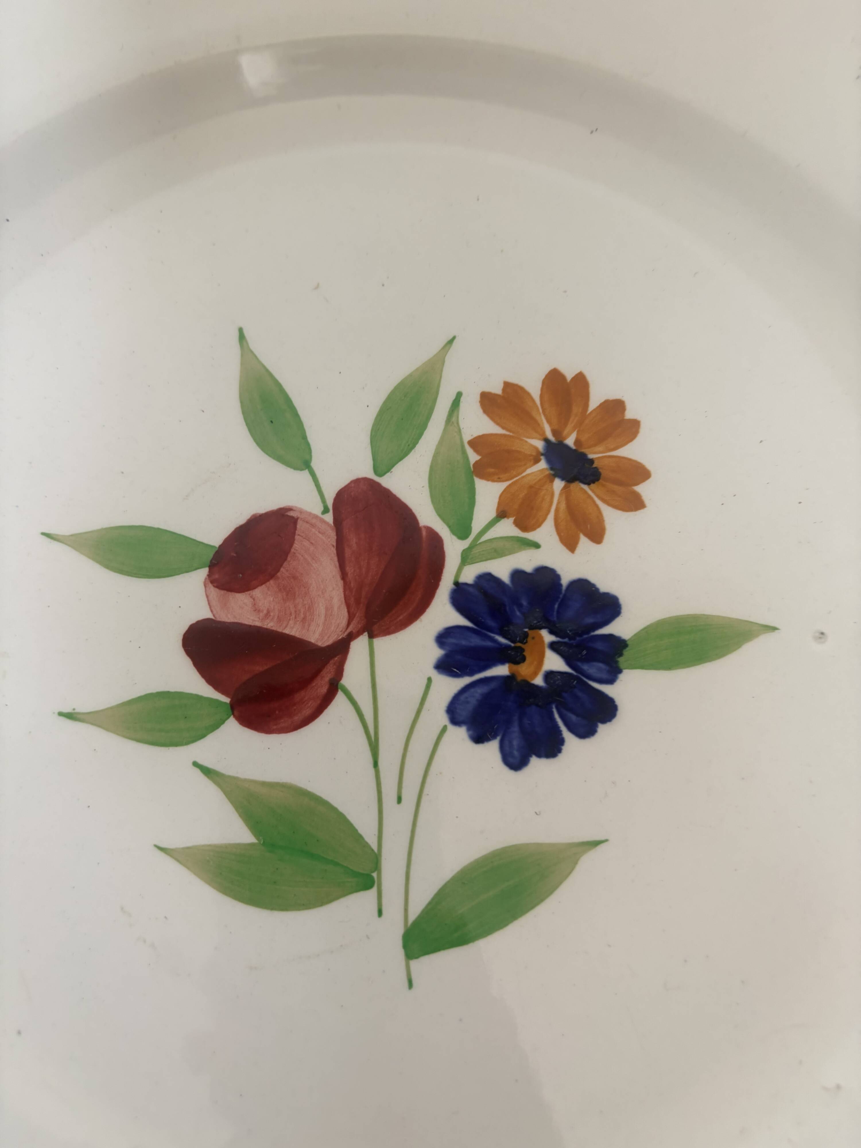 Serving dish round from the Badonviller factory 210399