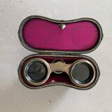 Mother-of-pearl opera binoculars
