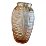 Art Deco vase in pink glass