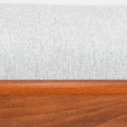 Fauteuil original restauré, tissu gris clair, années 1960, usine de meubles Swarzedzka