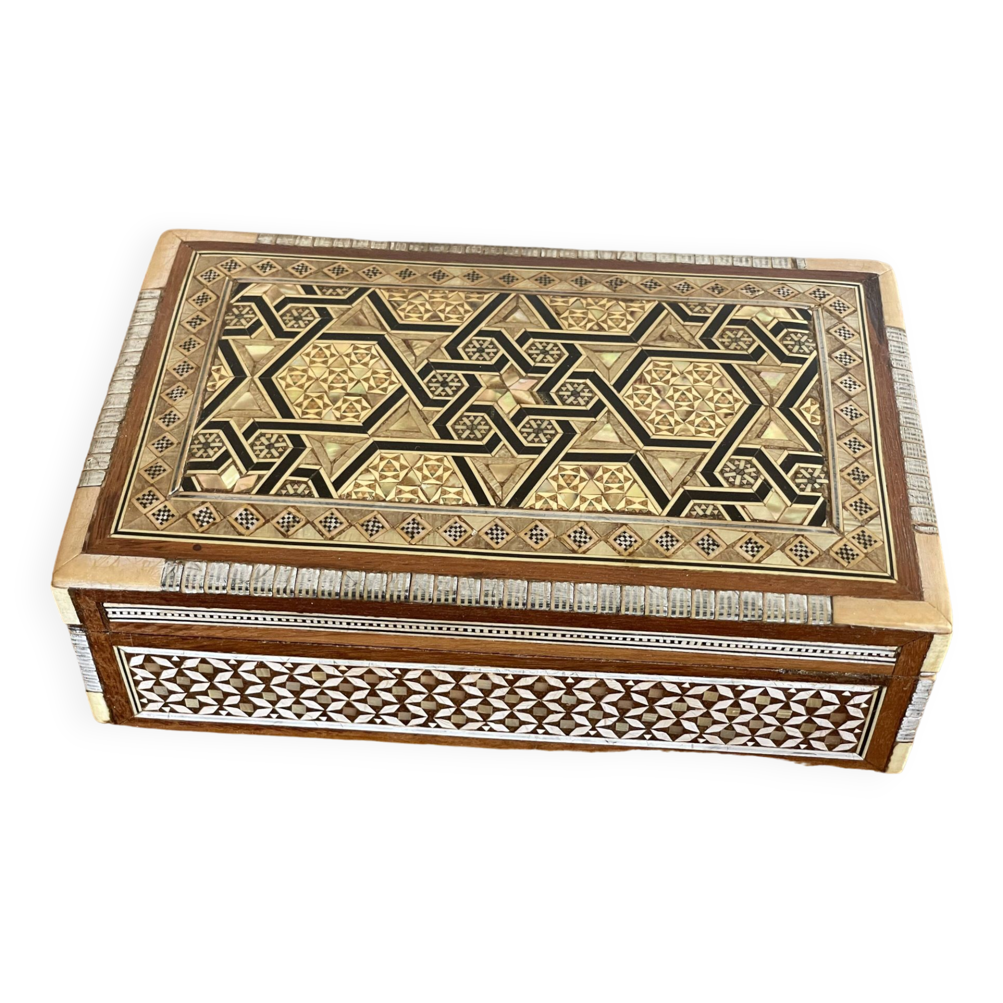 Wood and mother-of-pearl box