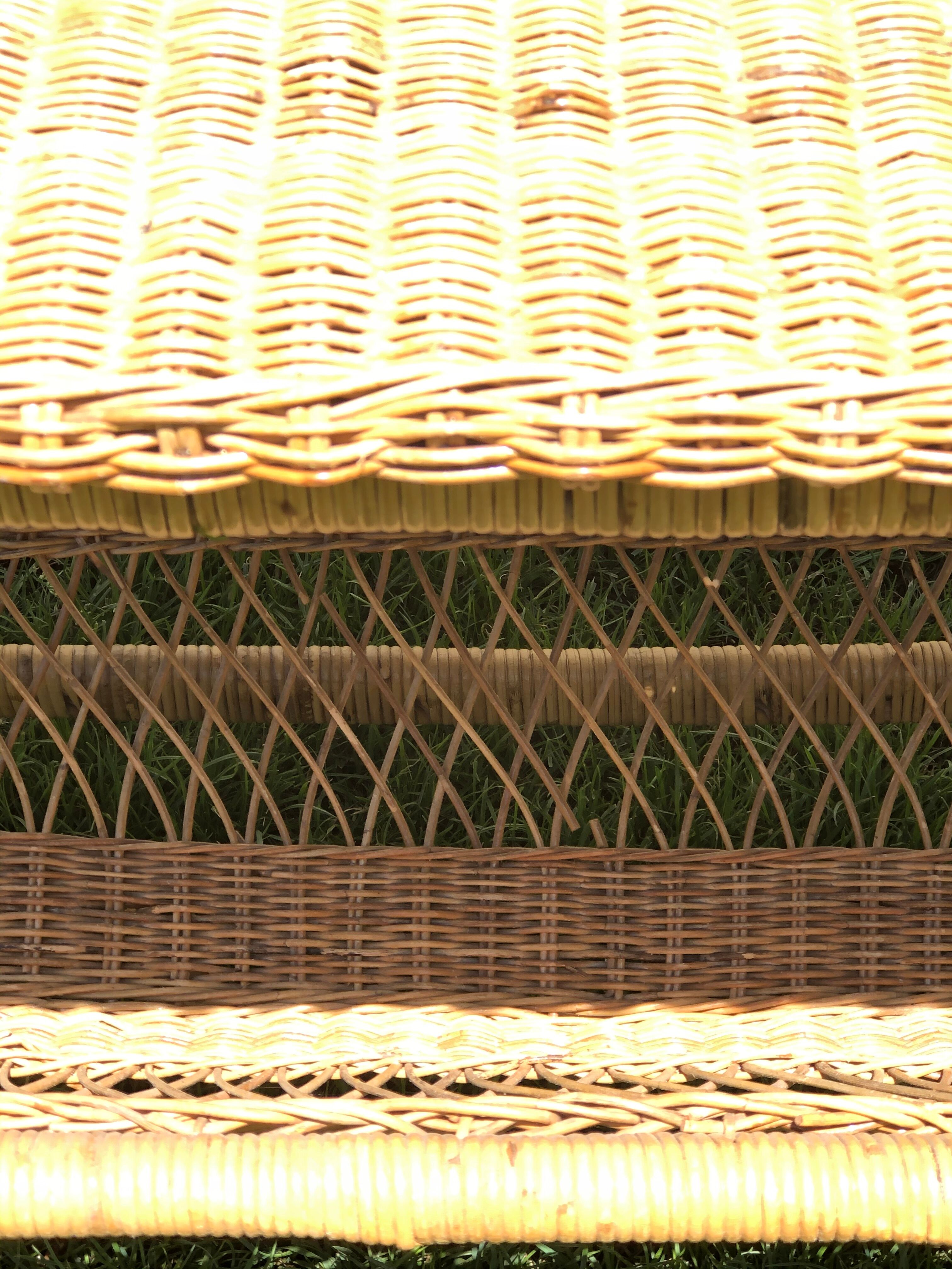 Set 2 sun loungers and table 60s