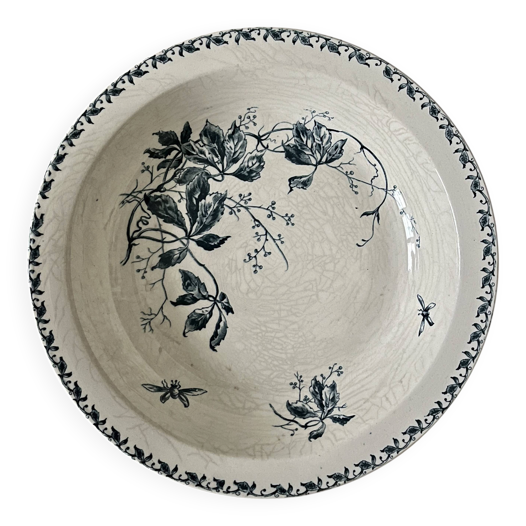Shallow round plate, Gien ironstone.