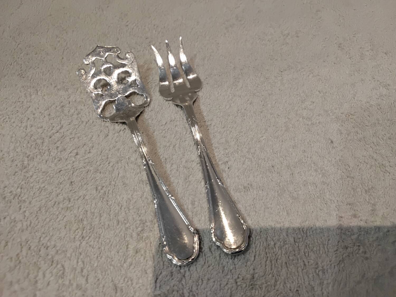 2-piece hors d'oeuvre service, silver-plated metal, Ercuis Trianon goldsmith