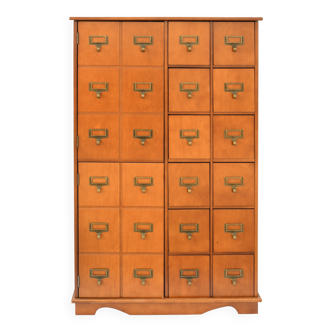 Drawer cabinet