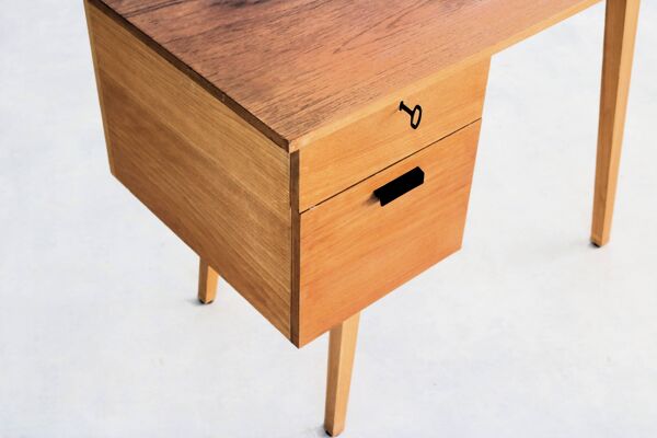 bureau vintage   bureau   teck   période années 1960   années 1960