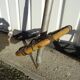 Paire de bâtons de ski ancien cuir et roseau