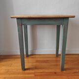 Farm table