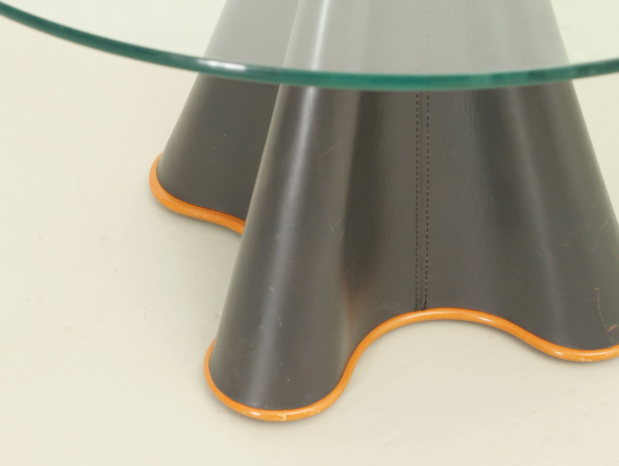 Trébol side table by Oscar Tusquets for Casas, Spain, 1993