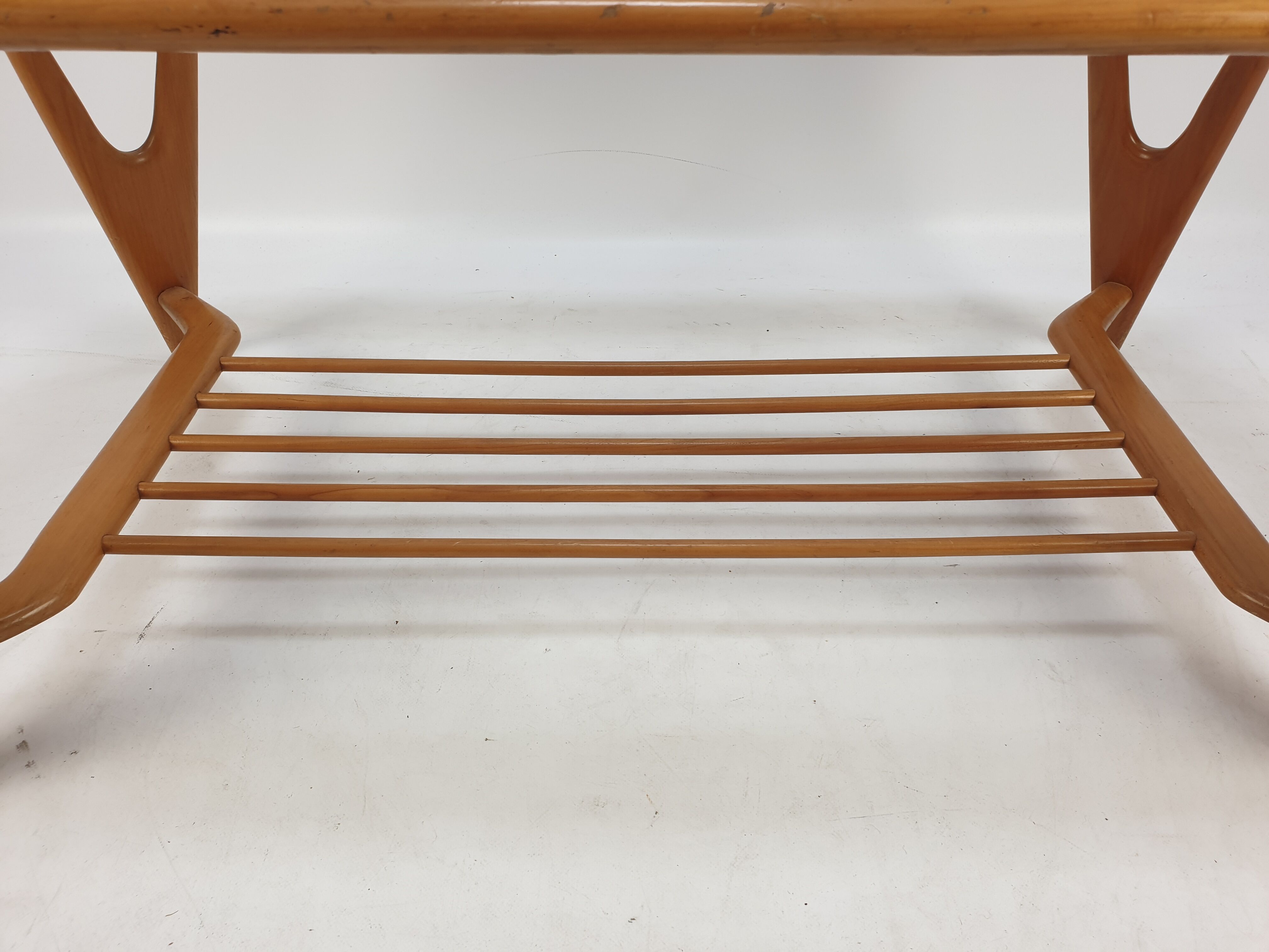 Italian walnut mid-century modern coffee table, 1950s