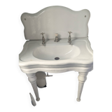 Set of a sink and its retro ceramic splashback.