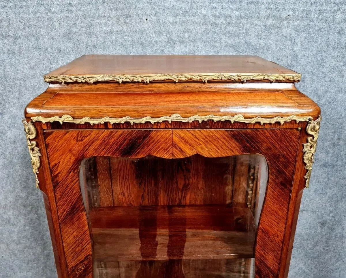 Antique display cabinet in Louis XV / Transition style – marquetry wood and bronze fittings.
