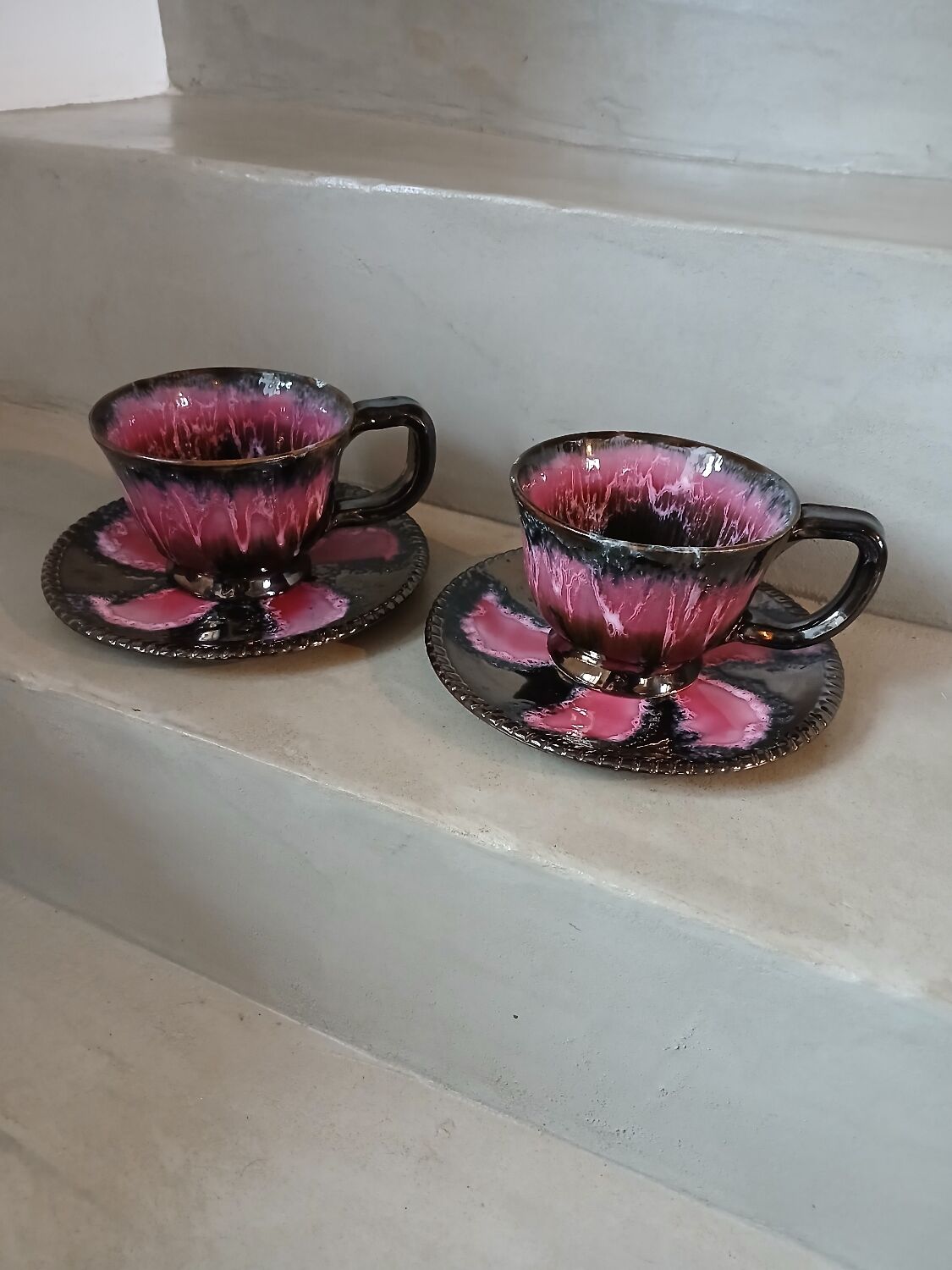 2 vintage cups and saucers