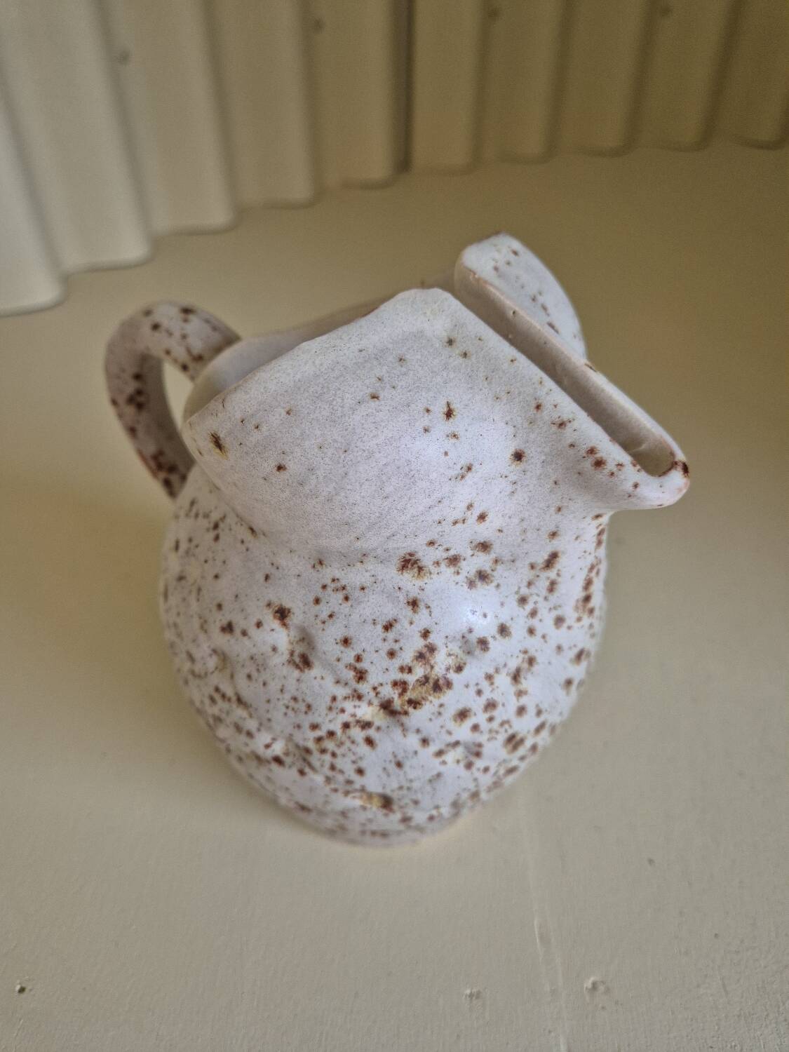 Pichet en céramique