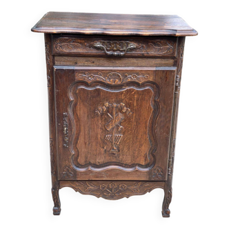 Renaissance chest of drawers in solid dark oak wood