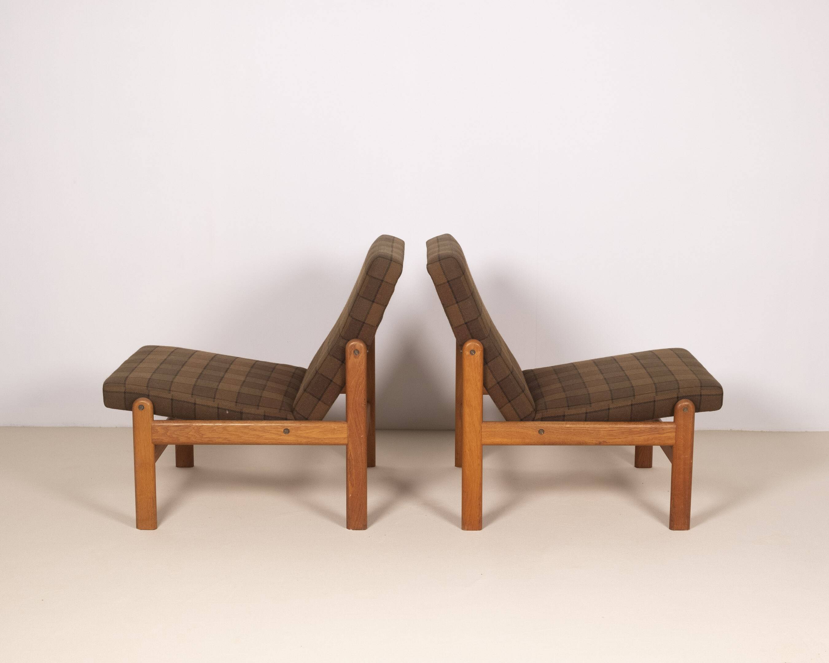 2X Jørgen Bækmark Lounge Chairs Model J84, 1971 Denmark