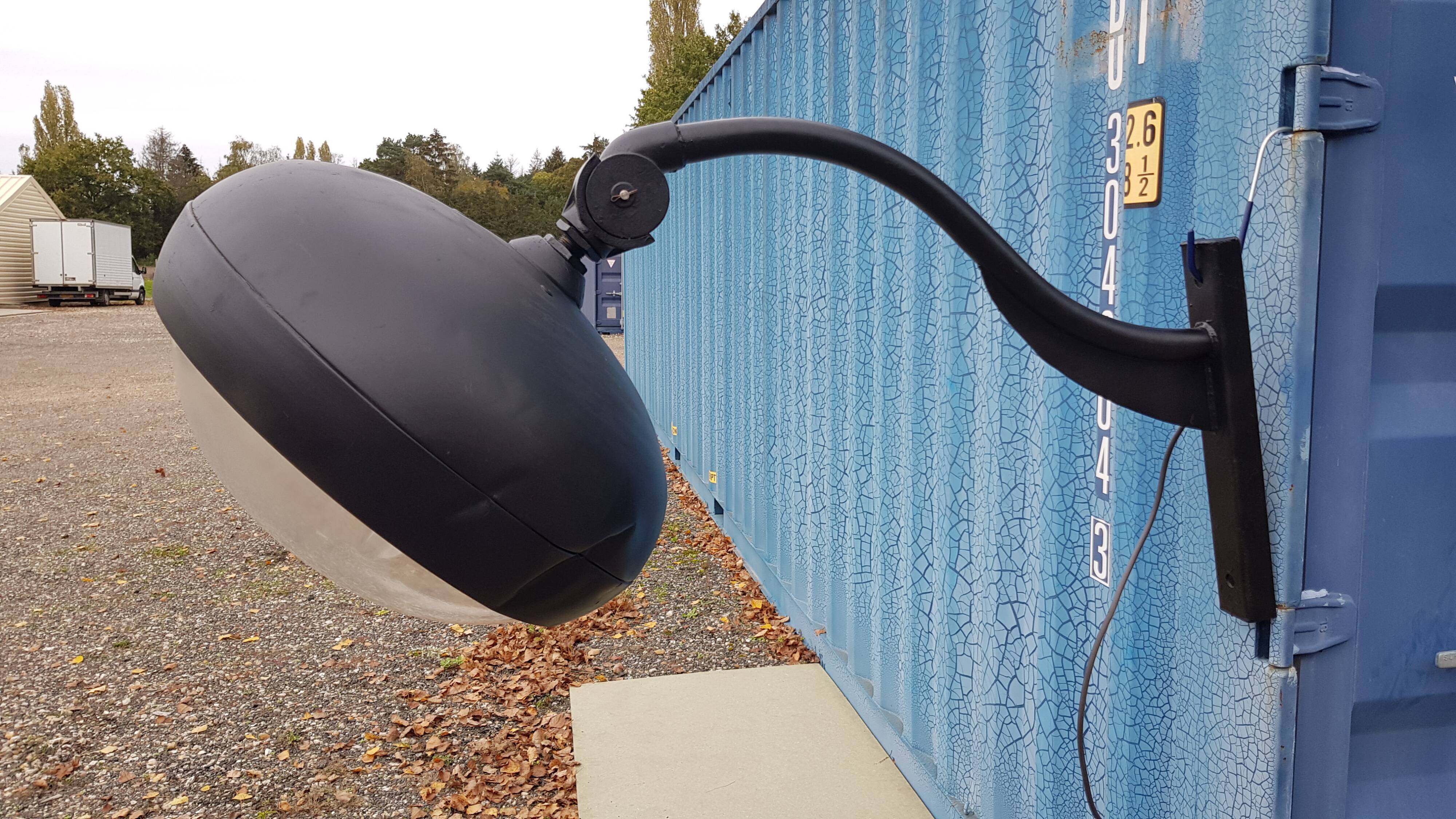 Former round lantern of public lighting of the city of Paris