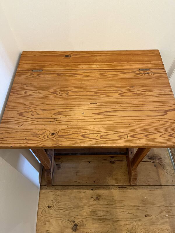 Bureau écolier scandinave