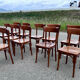 12 chaises bistrot anciennes en bois courbé