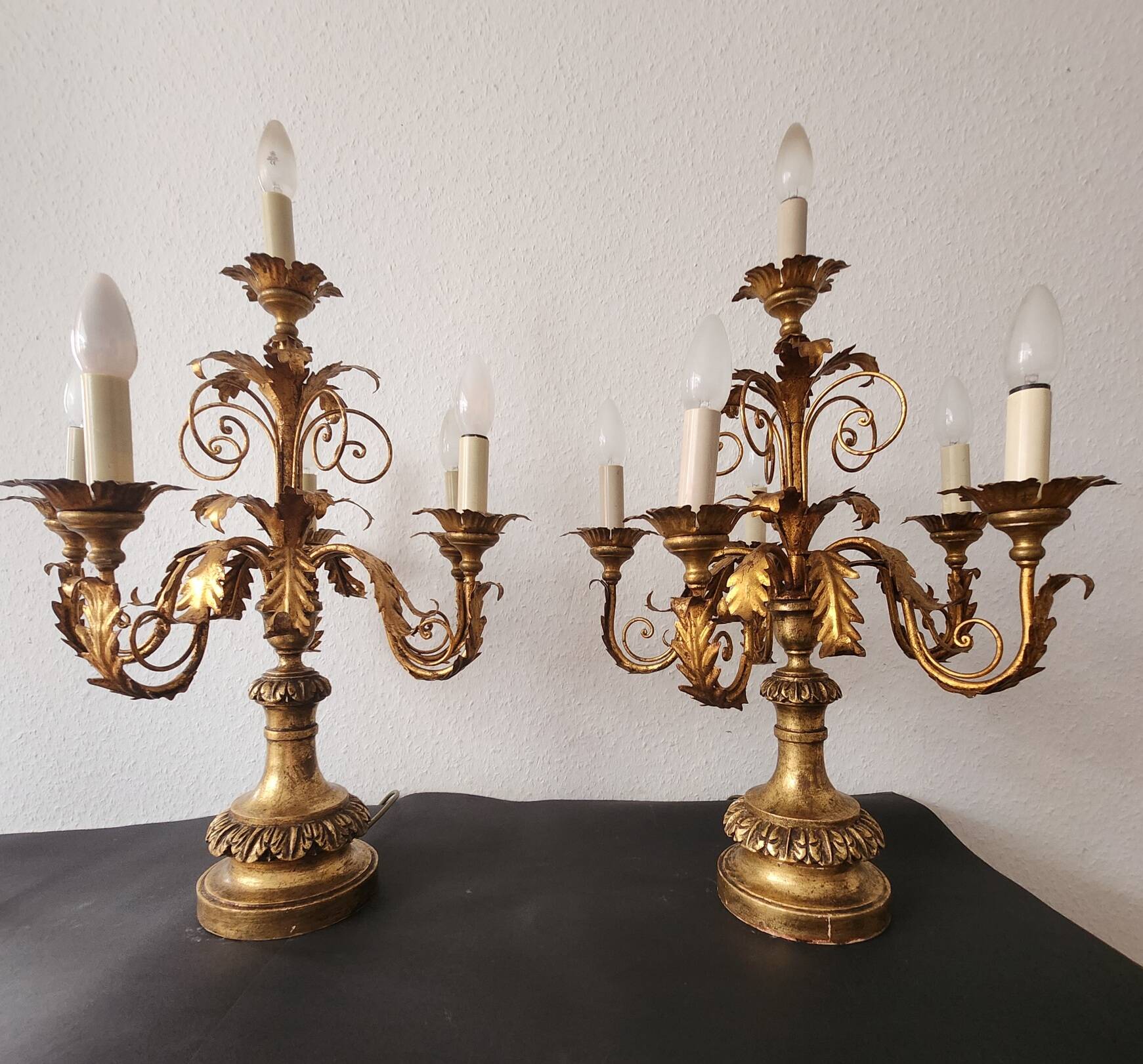 Antique gilded hand-forged hand-carved Florentine Louis XV, Italy