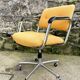 Fauteuil à roulettes Strafor en tweed jaune 1970