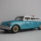 Petite voiture ancienne en tôle, Citroën DS break, 1960
