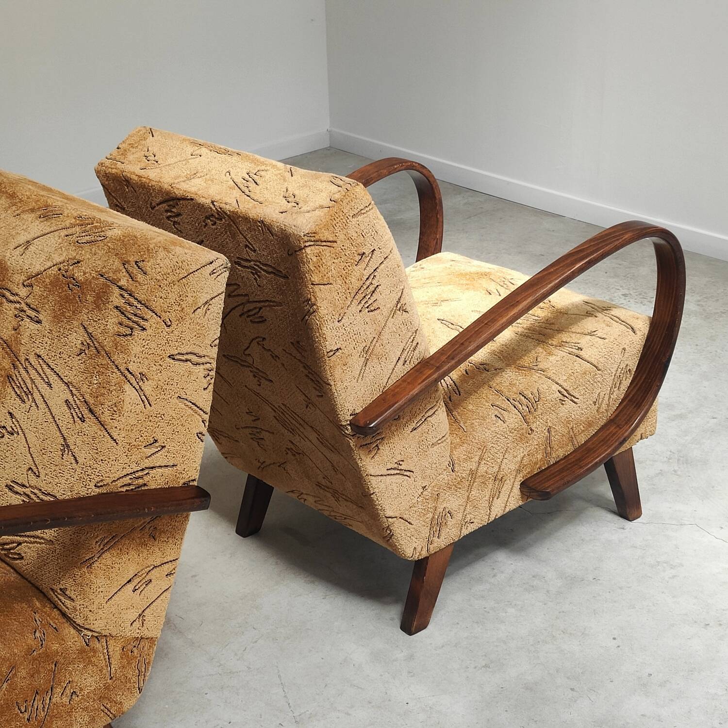 Pair of Art Deco armchairs H410 Type C by Jindrich Halabala for UP Zavody