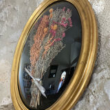 Oval domed frame