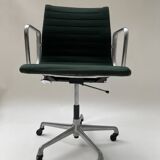 Eames EA 117 office chair