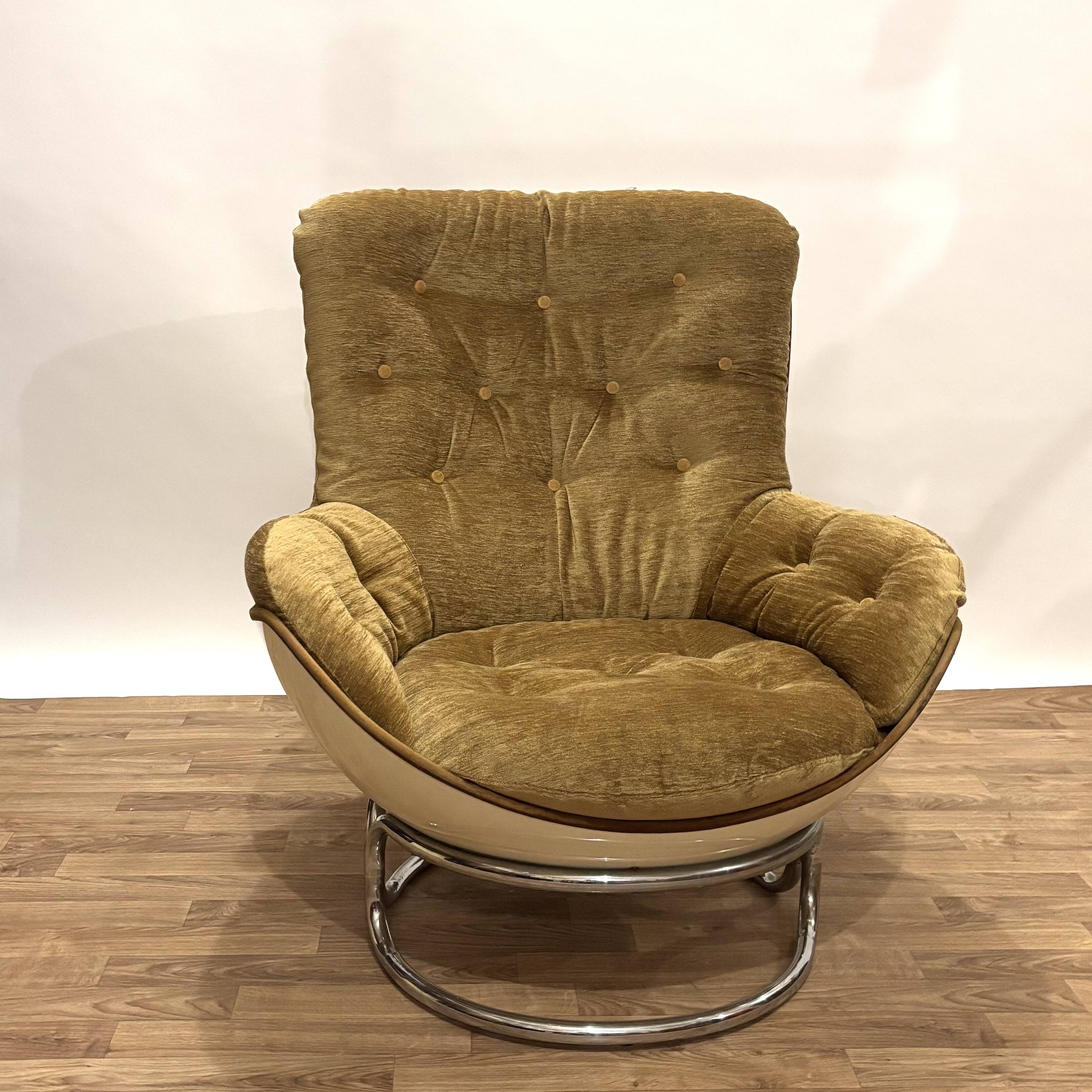 Cadestin armchair from the 1970s reupholstered.
