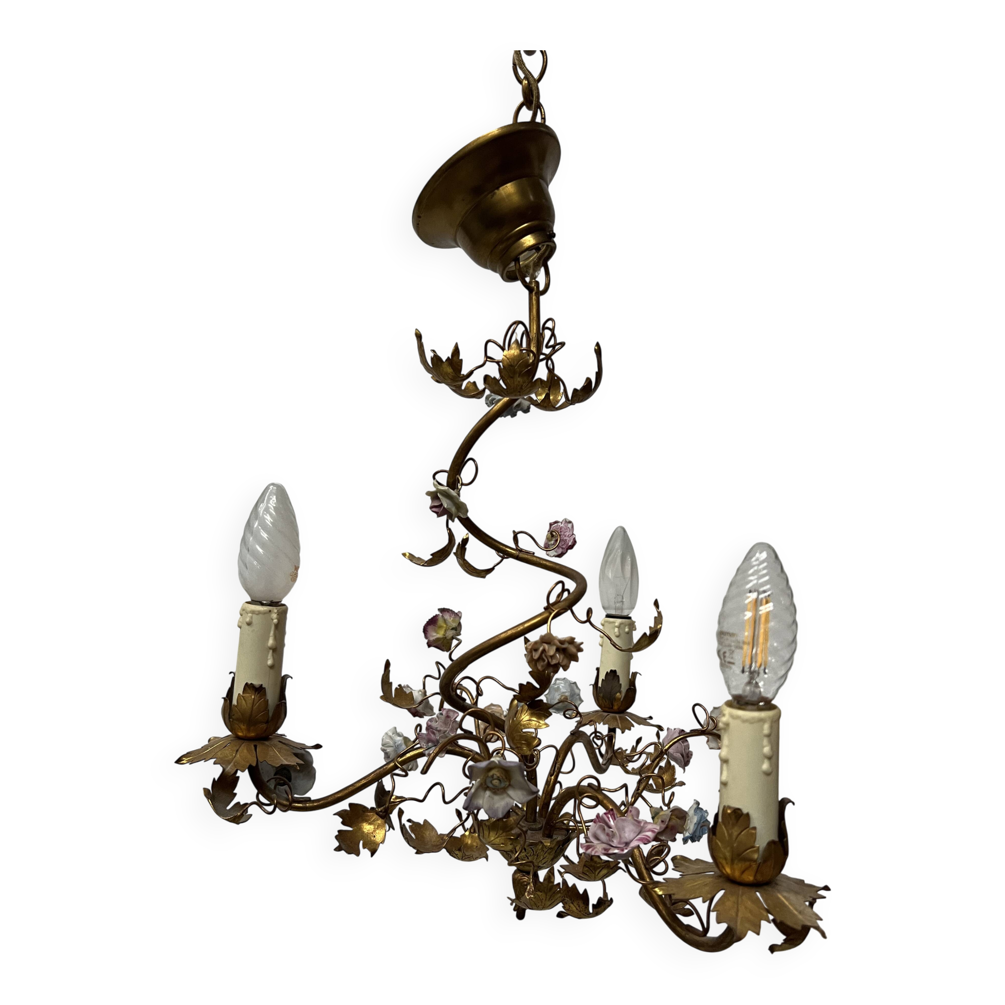 Louis XVI style chandelier in gilded metal and porcelain flowers, 20th century