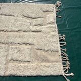Handmade traditional wool rug size 2/3 m