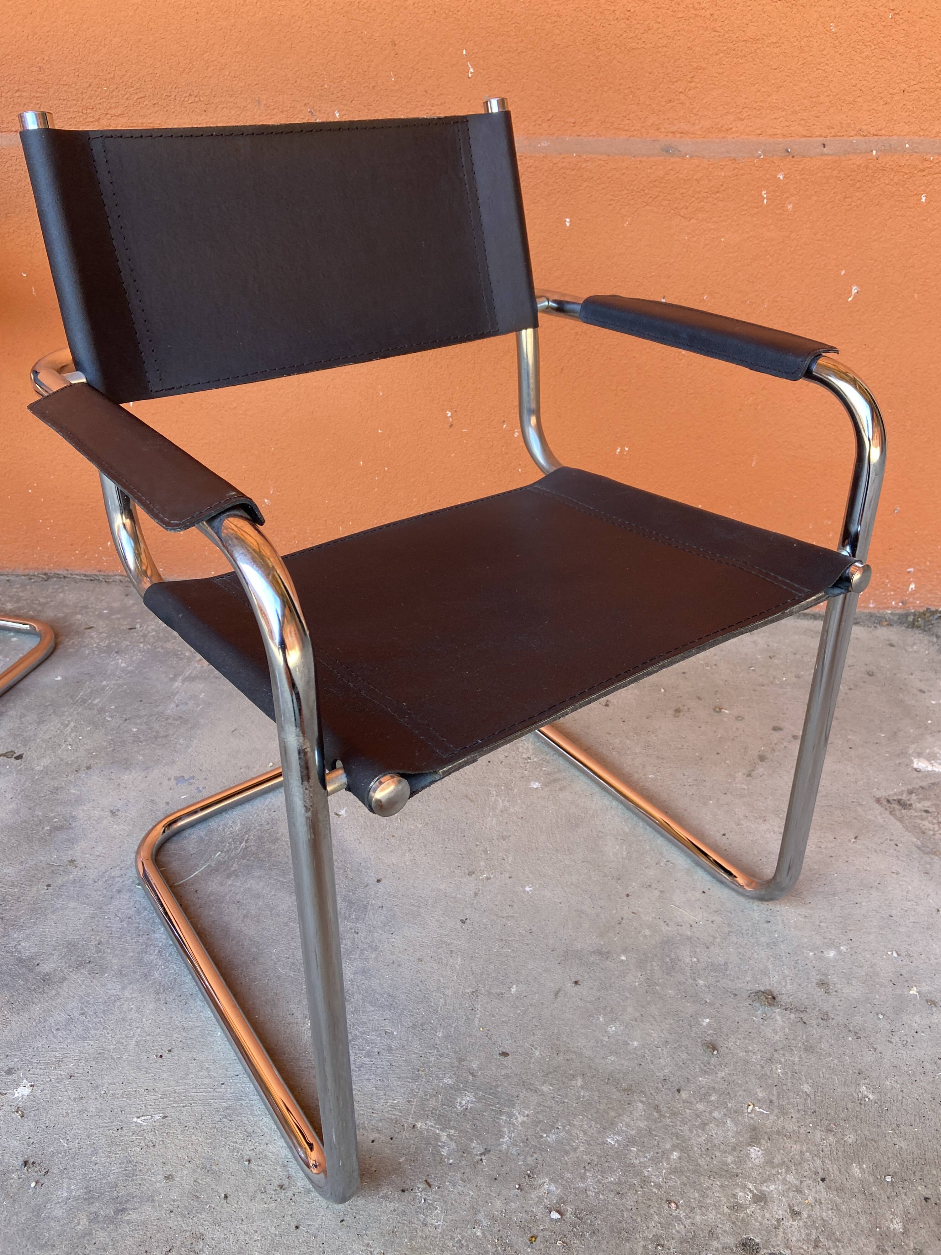 Set of 4 vintage cantilever chairs 1980