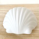 Opaline shell ceiling lamp