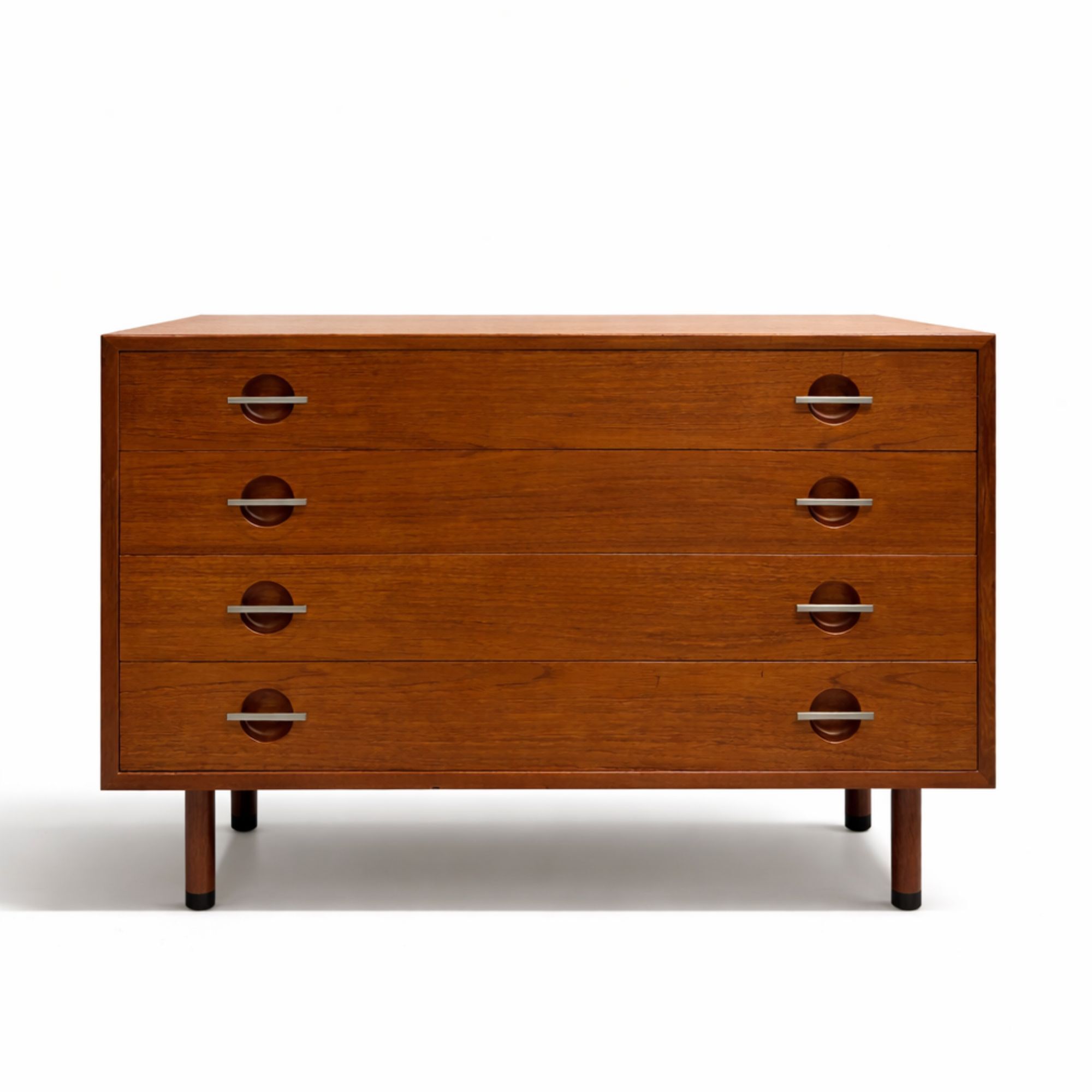 Commode mod RY250 par Hans J. Wegner