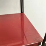 Metal string shelf