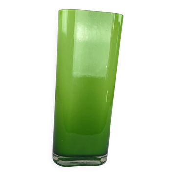 Grand vase design vert pomme