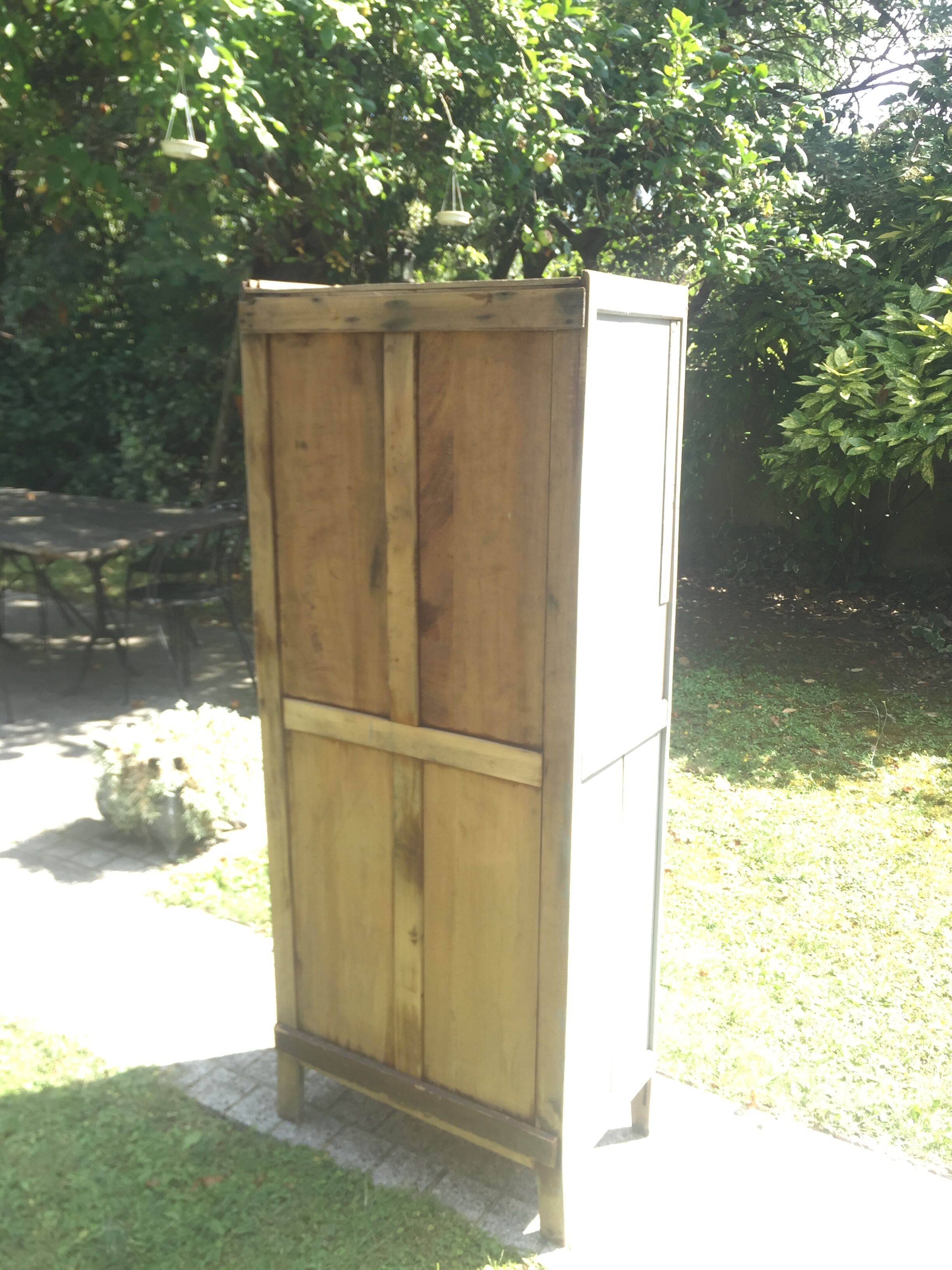 Parisian vintage wardrobe 1950s