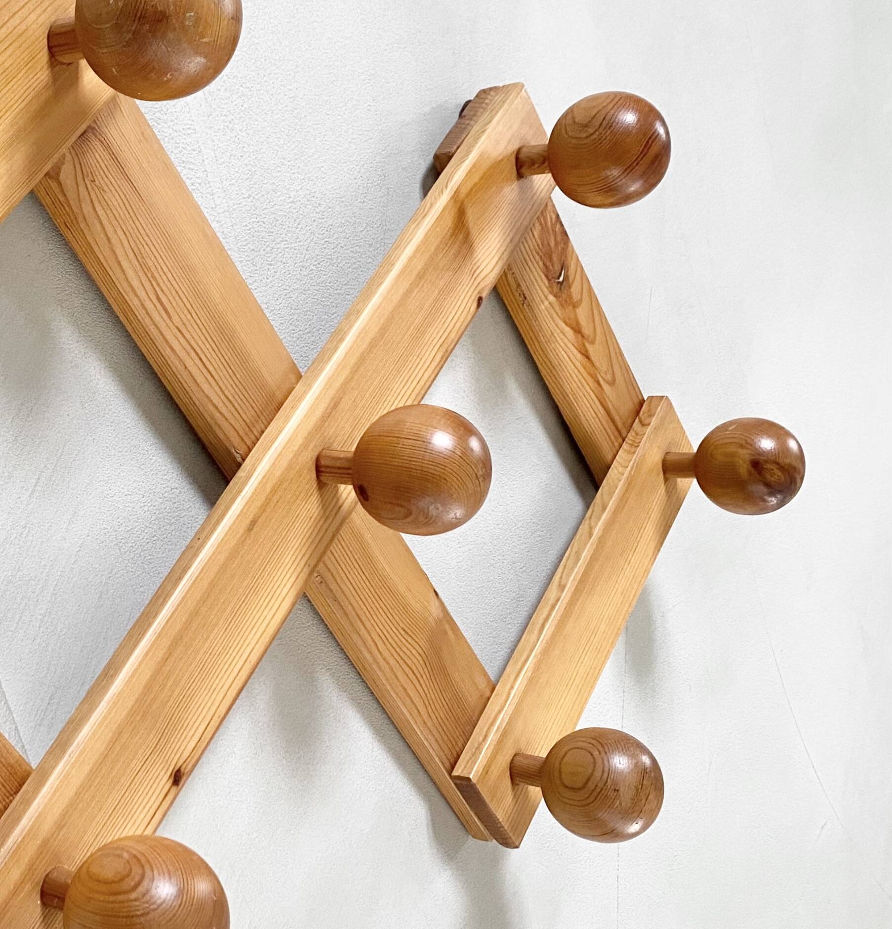 Porte-manteau mural vintage 70