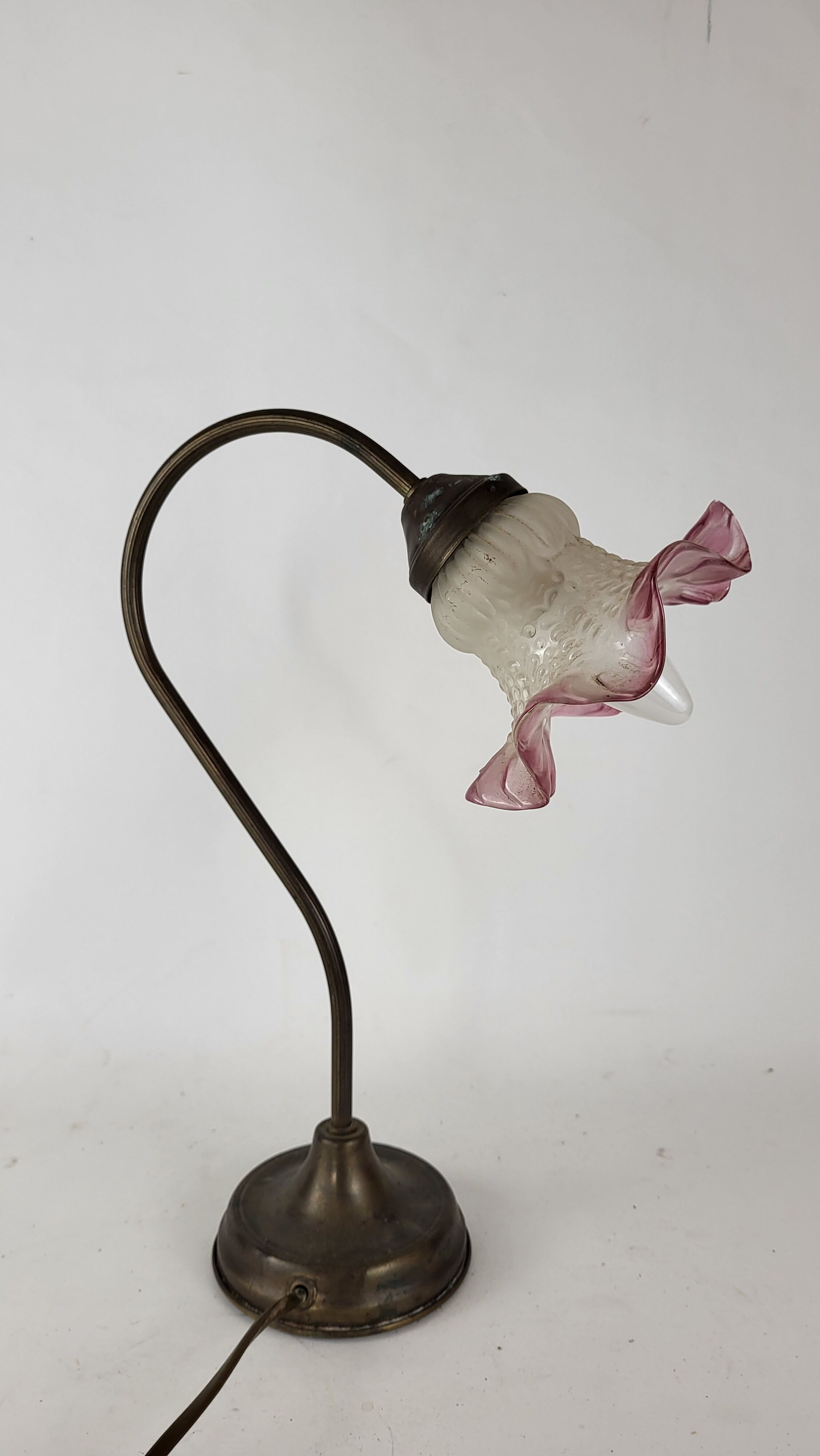 Gooseneck tulip lamp