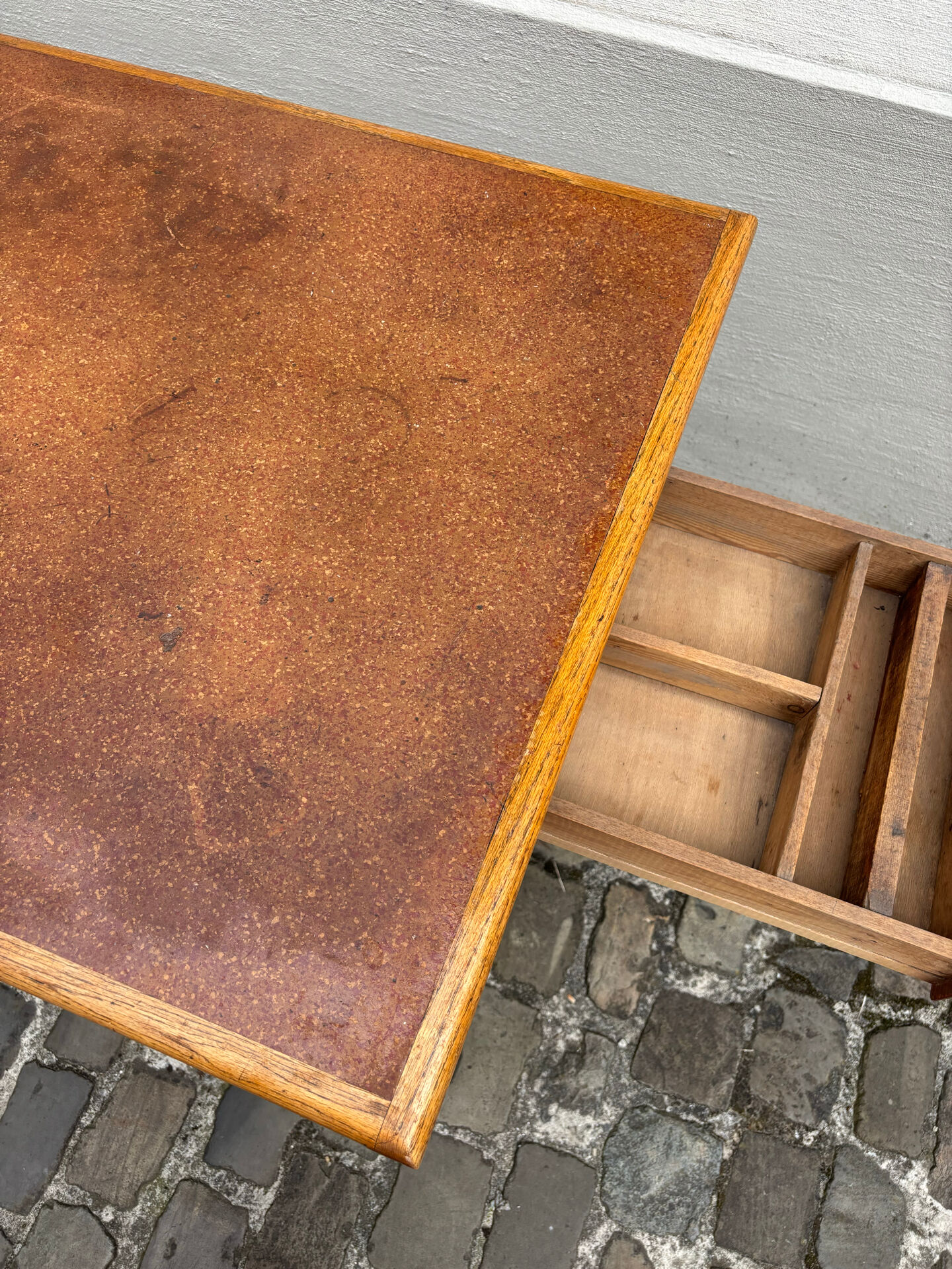 Art deco dining table or desk in wood (extendable)