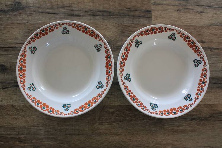 Set of 2 deep plates Faïencerie Nouvelle Givors model Yvette