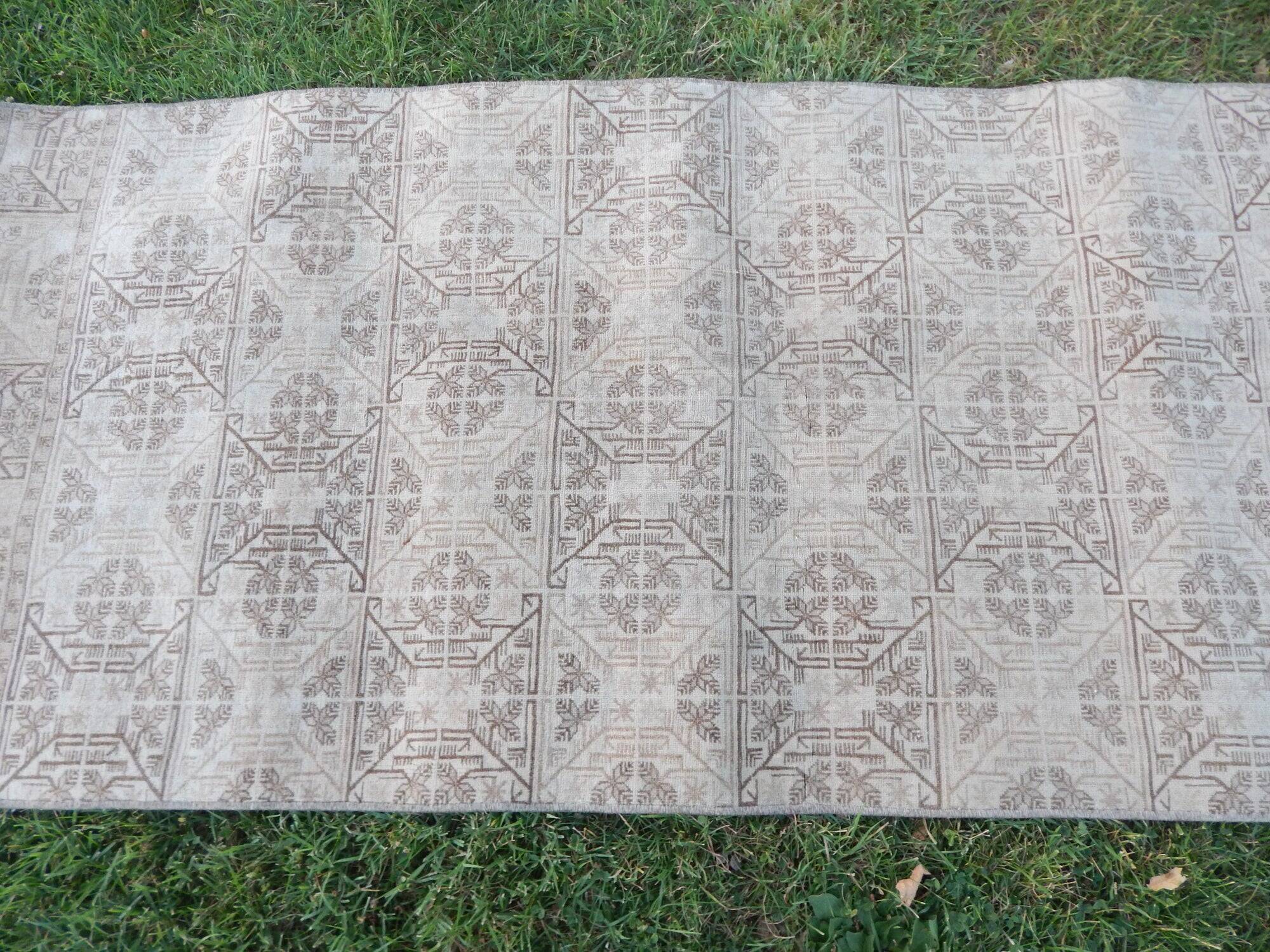 Vintage Turkish rug handmade 84x184 cm
